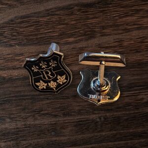 MENS ✨️ Sophisticated Black and Gold Crest Cufflinks